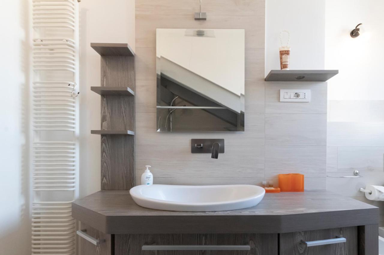 Mansarda Cola Apartment Milan Exterior photo