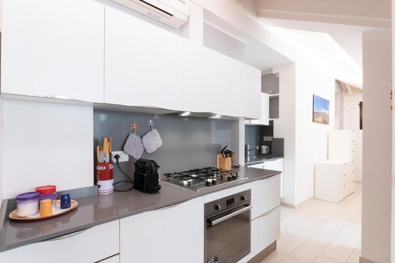 Mansarda Cola Apartment Milan Exterior photo