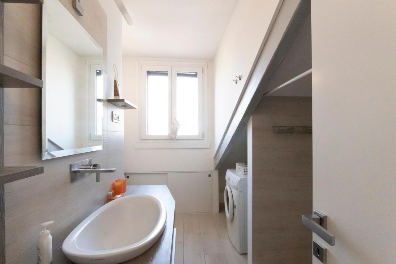 Mansarda Cola Apartment Milan Exterior photo
