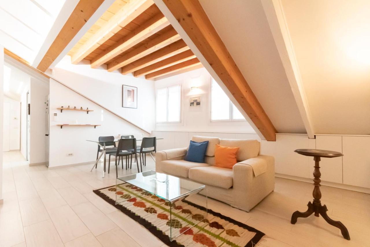Mansarda Cola Apartment Milan Exterior photo